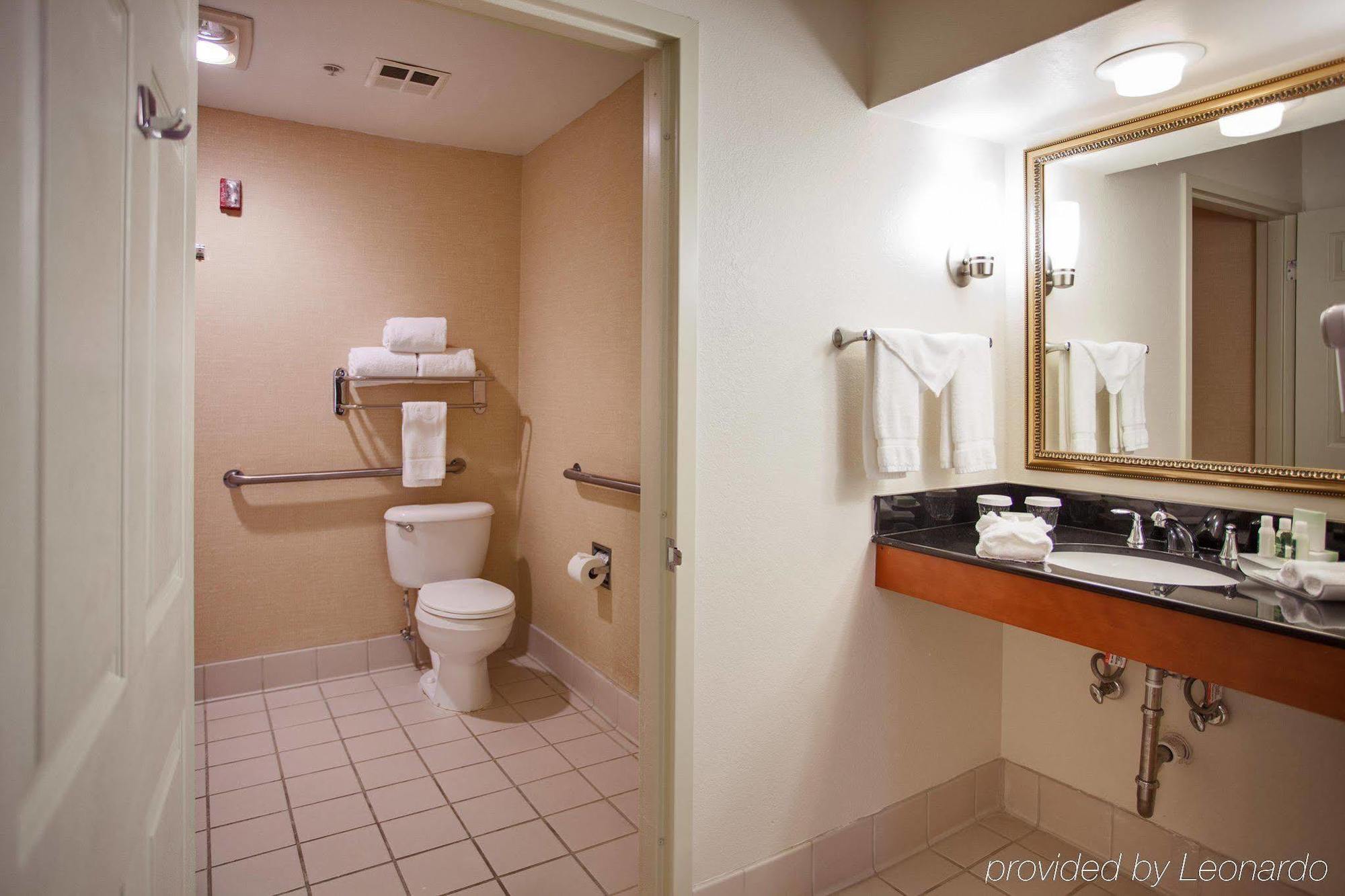 Homewood Suites By Hilton Dallas-Park Central Area Oda fotoğraf